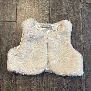 The Children’s Place 9m-12m white cropped faux fur vest